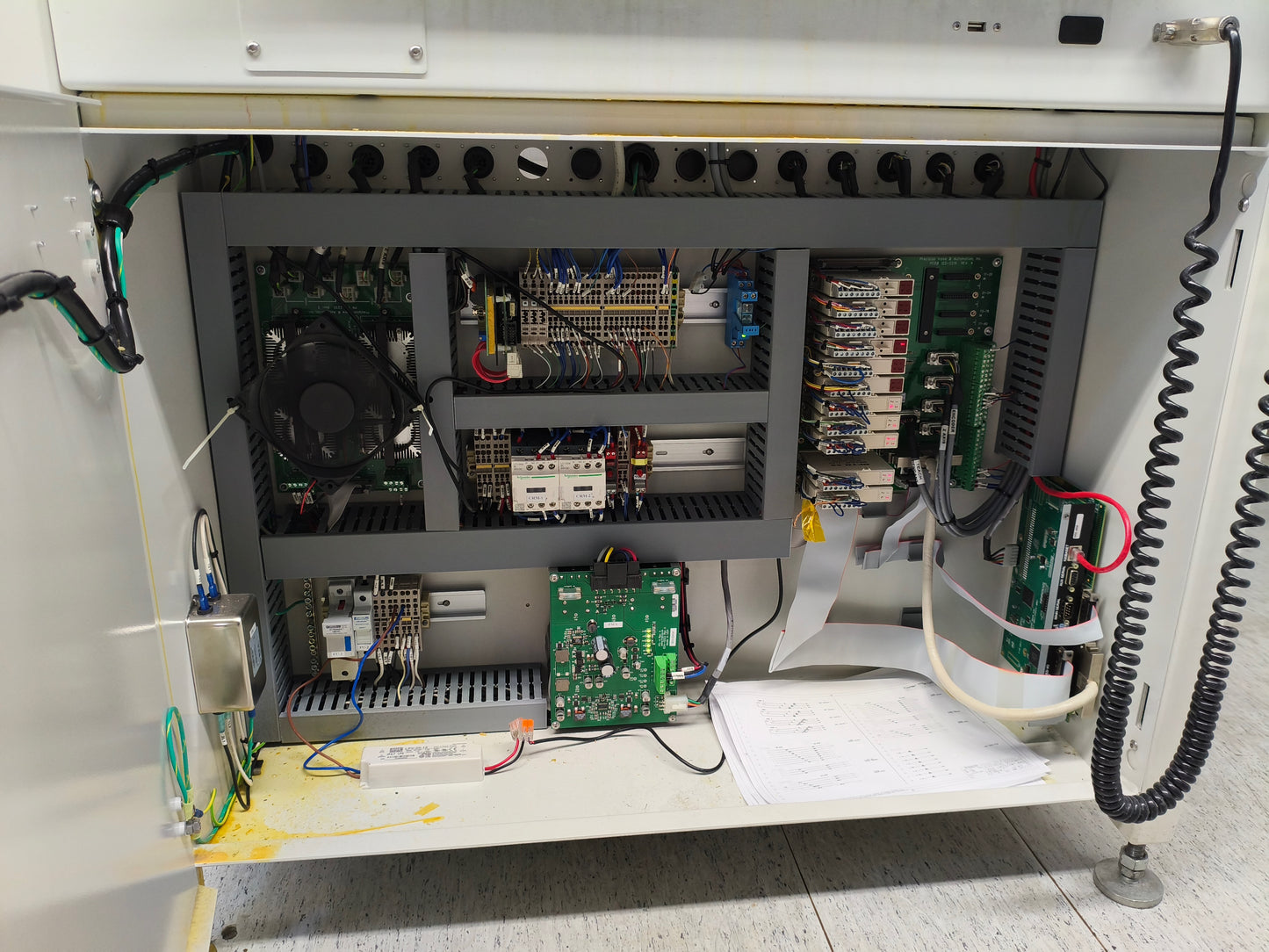 PVA PVA650, vintage 2012, conformal coating machine