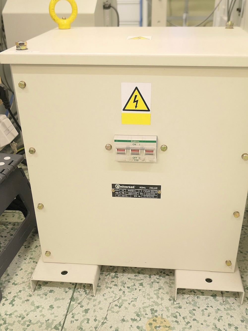 Universal AX72, P&P, vintage 2006 with feeders and accessories