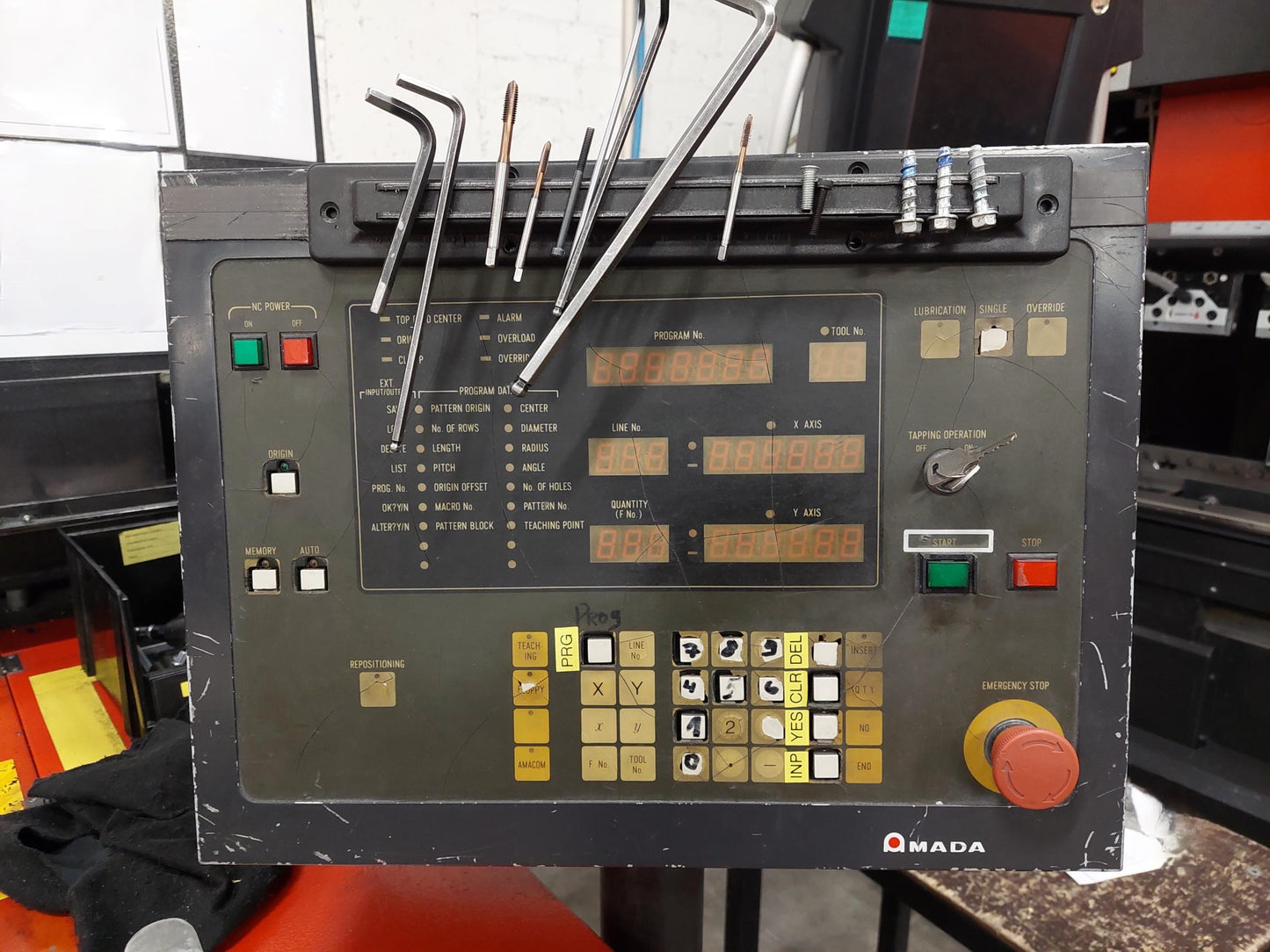 AMADA CTS-900, tapping machine, vintage 1997 (machine 2)