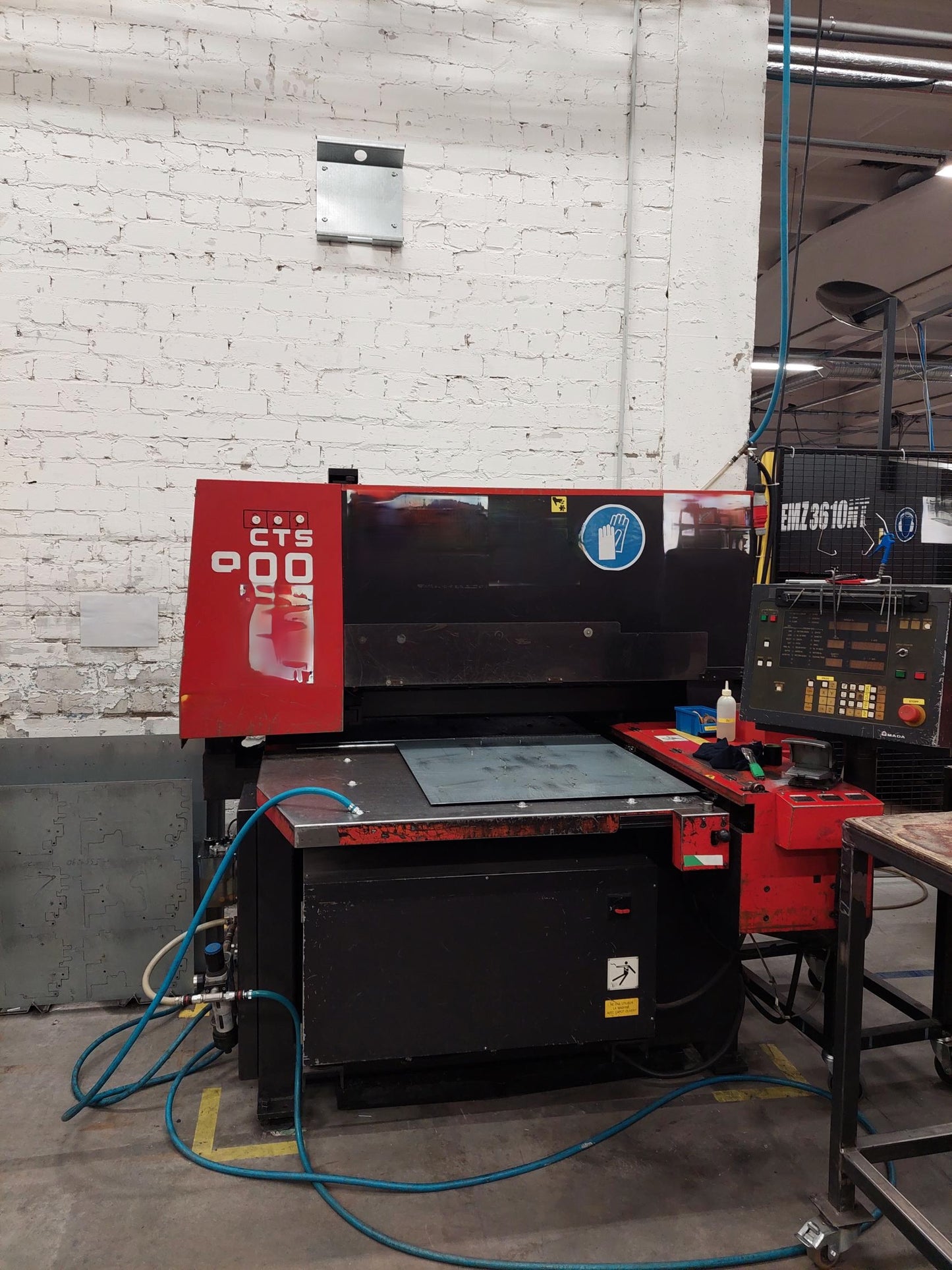 AMADA CTS-900, tapping machine, vintage 1997 (machine 1)